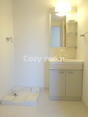 【洗面所】 | TMK江坂 | 忙しい朝には欠かせない洗面所です