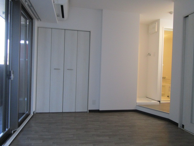 みおつくし十三の居間・リビング