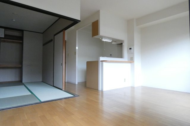 【居間・リビング】 | クレール・ヴィル