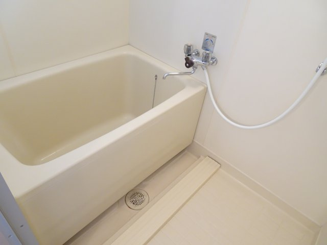 フラッツ内原の浴室
