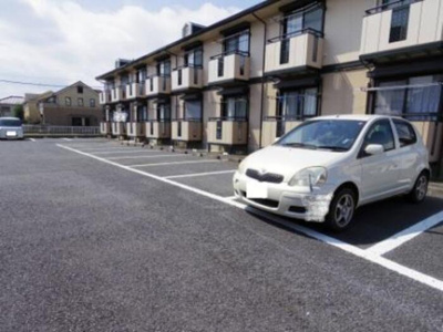 【駐車場】 | ヴィルヌーブさくら Ｂ | 駐車場