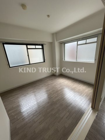 東梅田レジデンス小島の居間・リビング|おしゃれなリビングです