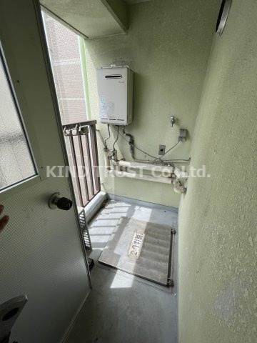 東梅田レジデンス小島のバルコニー|バルコニーからの眺めを楽しみながら食事をしませんか