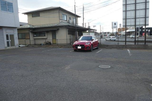 倉敷市大内の事務所の駐車場