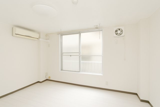 レジデンスカープ新小岩 の洋室