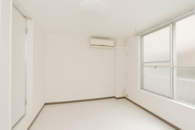 レジデンスカープ新小岩 の洋室