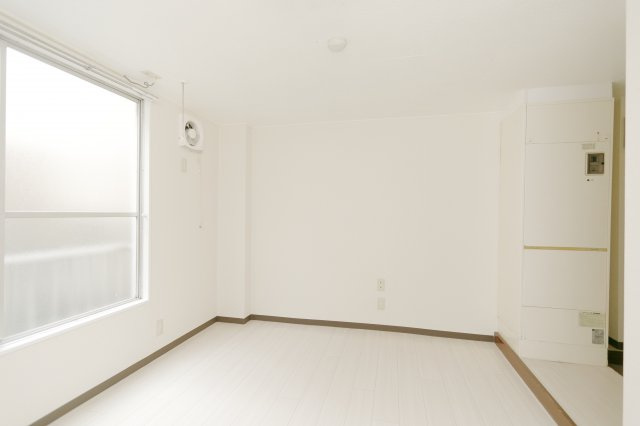 レジデンスカープ新小岩 の洋室
