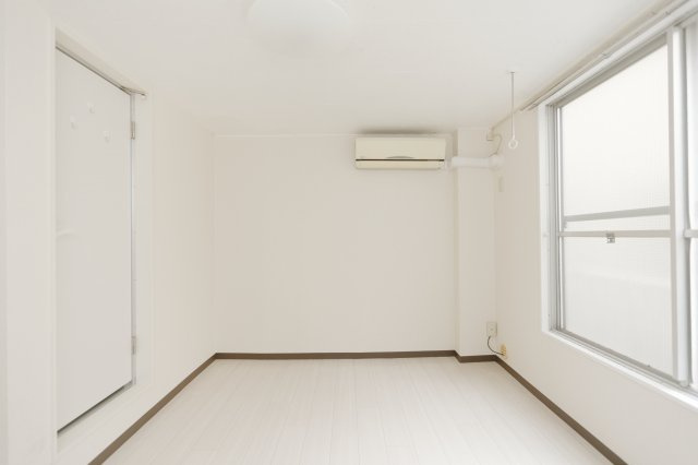 レジデンスカープ新小岩 の洋室