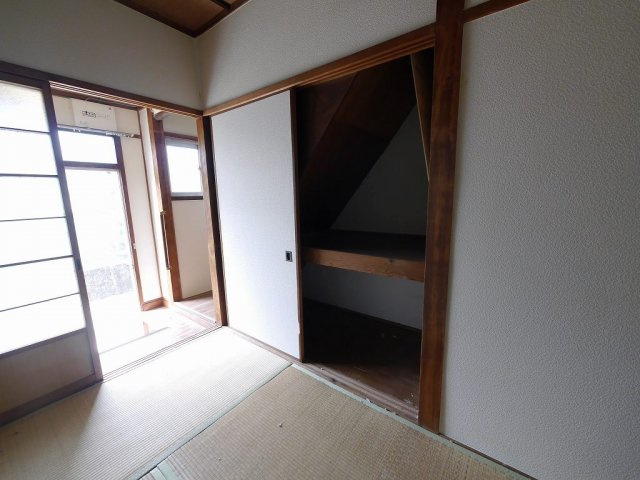 山手７丁目戸建の収納