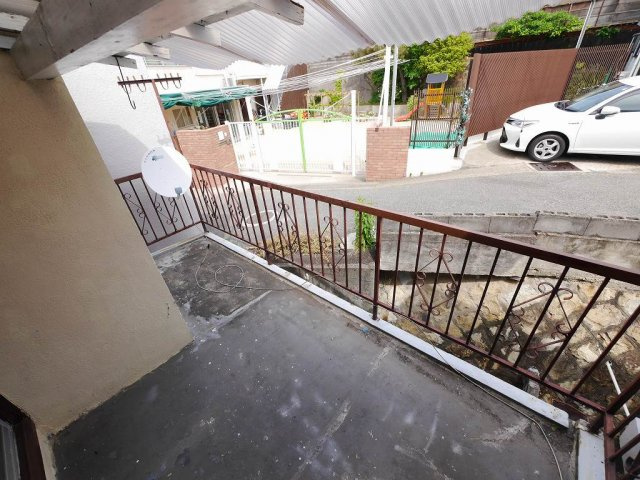 山手７丁目戸建のバルコニー