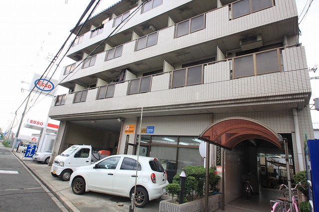 メゾンサンシャイン ( 近畿大学 一人暮らし )の外観