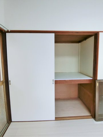 土気町戸建の収納