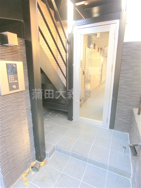 グランクオール梅屋敷のエントランス