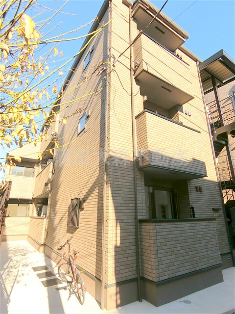 グランクオール梅屋敷の外観