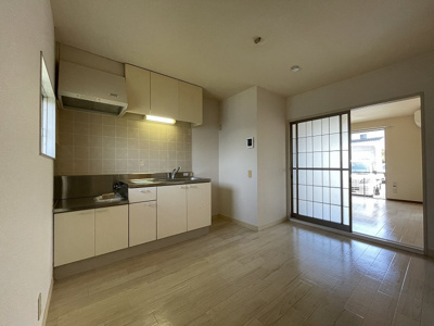 【エントランス】 | ウエストヴィラ I 【SHM】 | 5.8帖キッチンスペース！