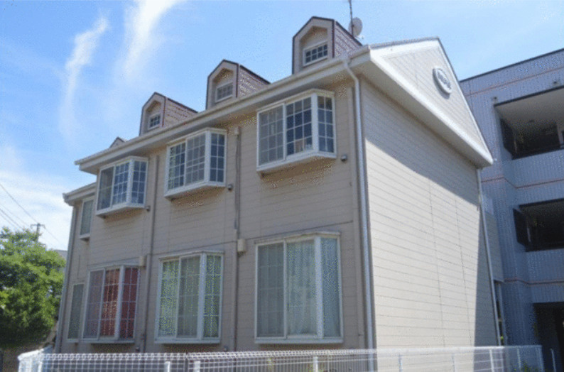 横須賀市大津町５丁目のアパート