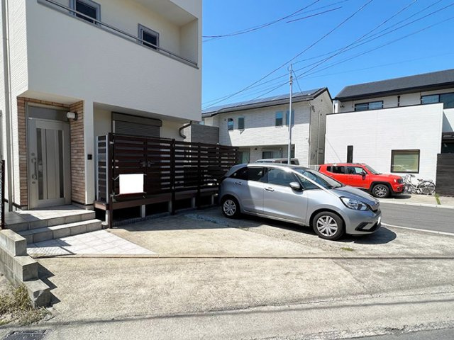 若久３丁目戸建の駐車場