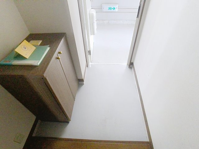 サンエーハイツの玄関