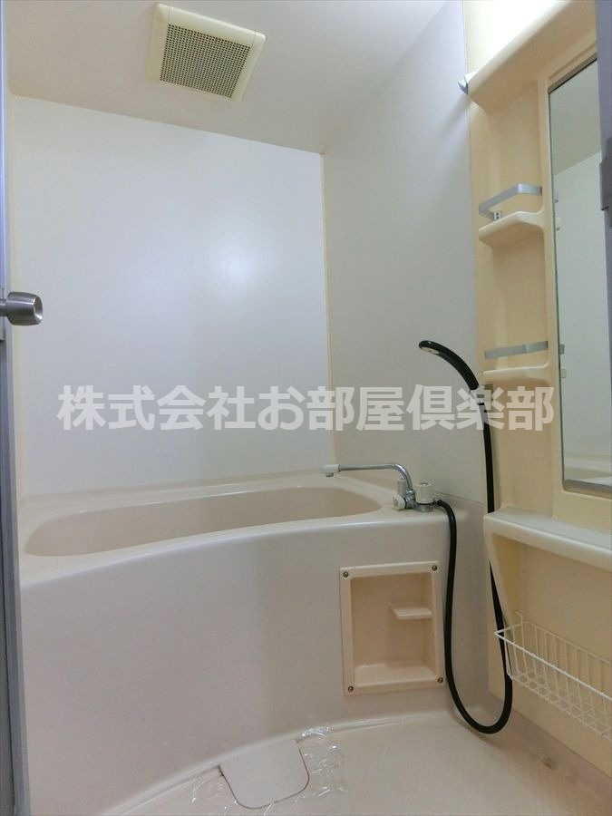 エスポワール六ツ門の浴室|日々の疲れを癒すお風呂付です