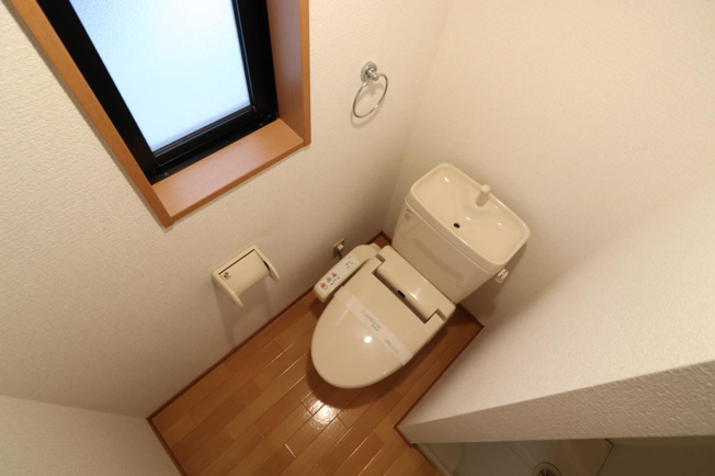 【トイレ】 | ピュア姪浜七番館 | ゆったりとした空間のトイレです
