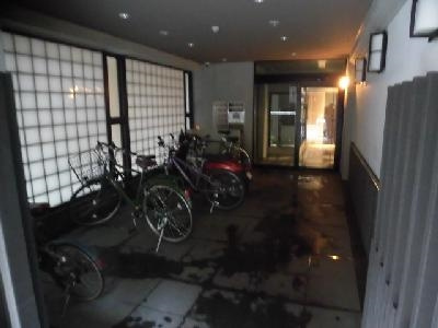 ランブラス衣棚御池の駐車場|駐輪場