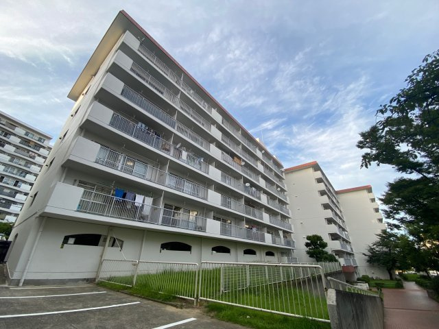 狭山ハウス1号棟の外観