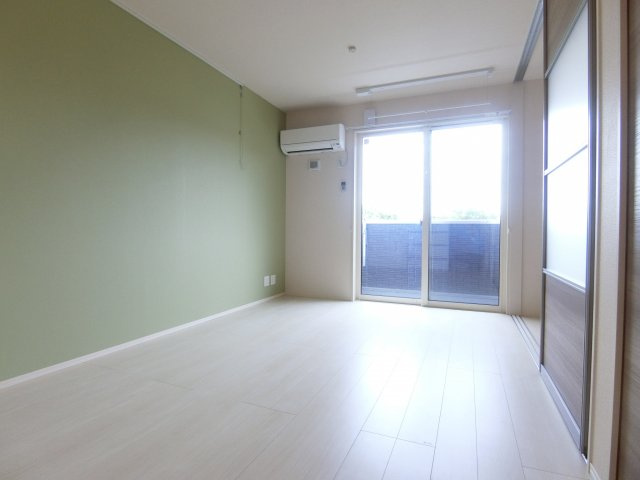 gracia naveの居間・リビング