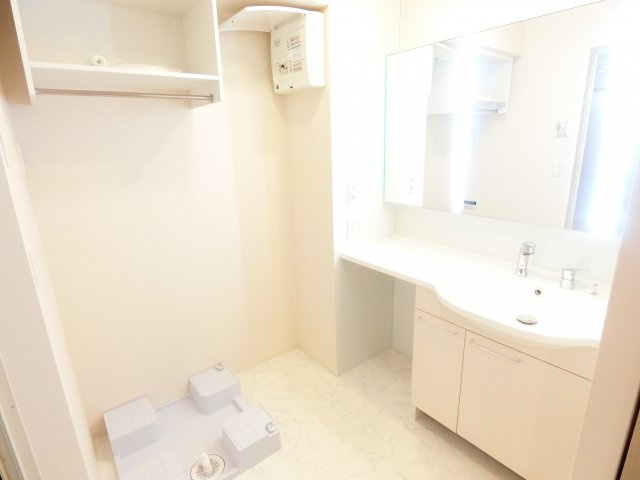 gracia naveの独立洗面台