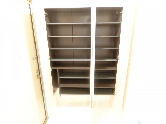 gracia naveの収納