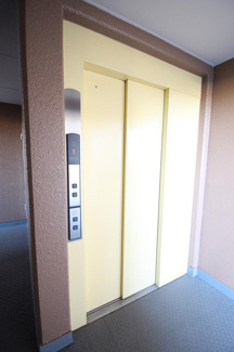 【その他共用部分】 | 重い荷物を持ちながらも安心のエレベーター付きマンション！
