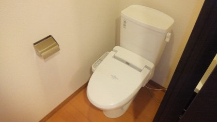 リブリ・グランディスのトイレ|ウォッシュレット付き