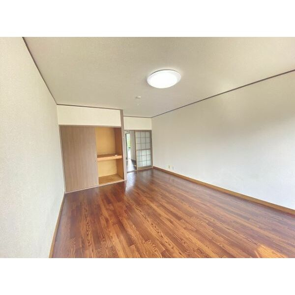 エブリワン西棟の寝室