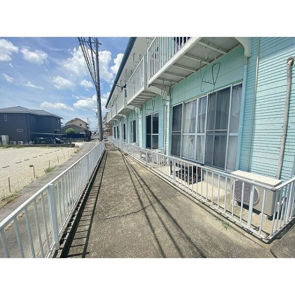 エブリワン西棟のバルコニー