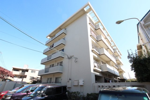 スコーレ野間の外観