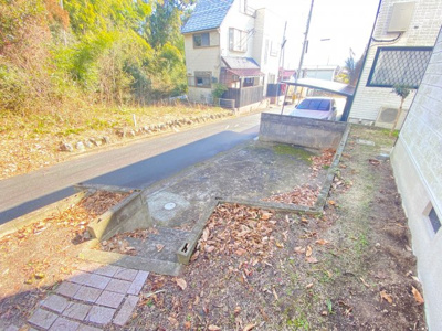 【駐車場】 | 大津市南小松1593-9　中古戸建
