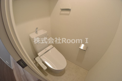 【トイレ】 | アーバネックス西天満 | 落ち着いた色調のトイレです