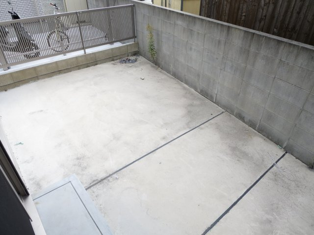 ルミエール北脇Ⅱのバルコニー