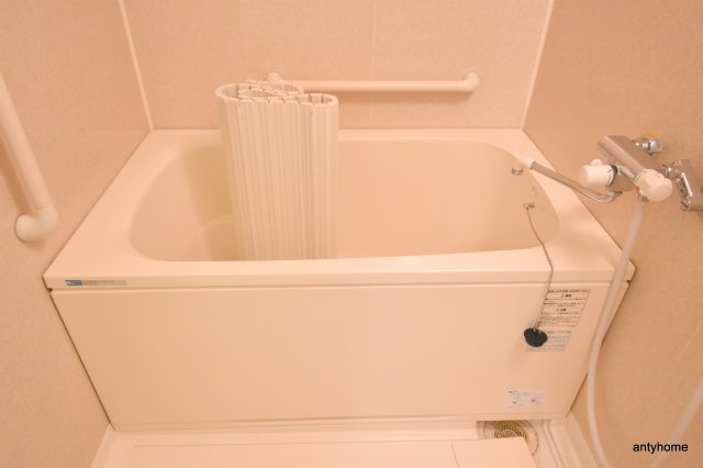 ユニコート　仲介手数料無料の浴室