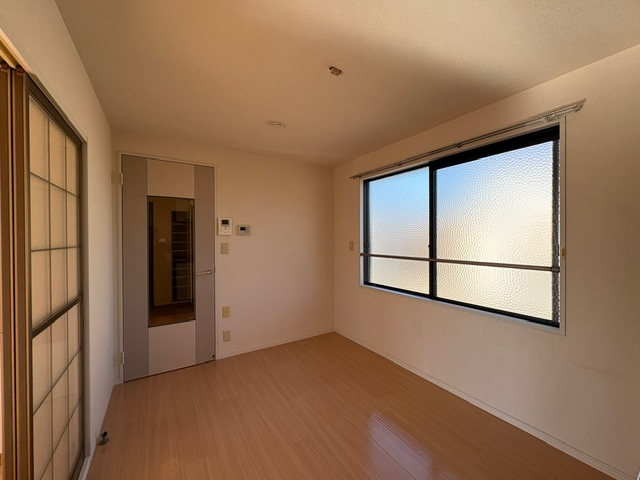 エステート宮久保Ｄの居間・リビング