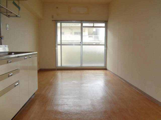 【居間・リビング】 | レスカール鵜の森 | ※同建物同型別のお部屋