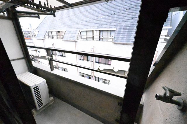 【バルコニー】 | 谷垣マンション