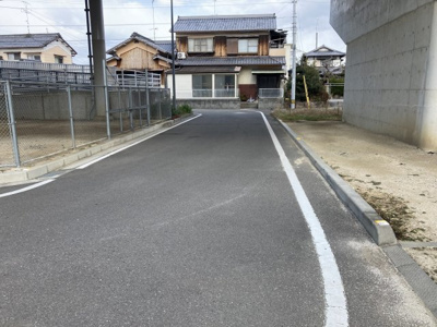 【前面道路含む現地写真】 | 売地　土手内
