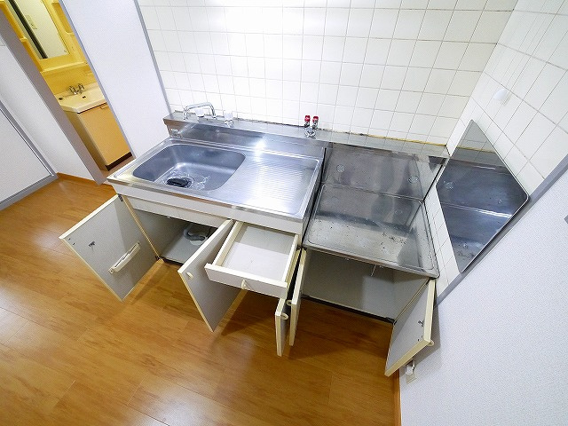 ブランドール土谷Ⅱのキッチン|キッチンでお料理をお楽しみください