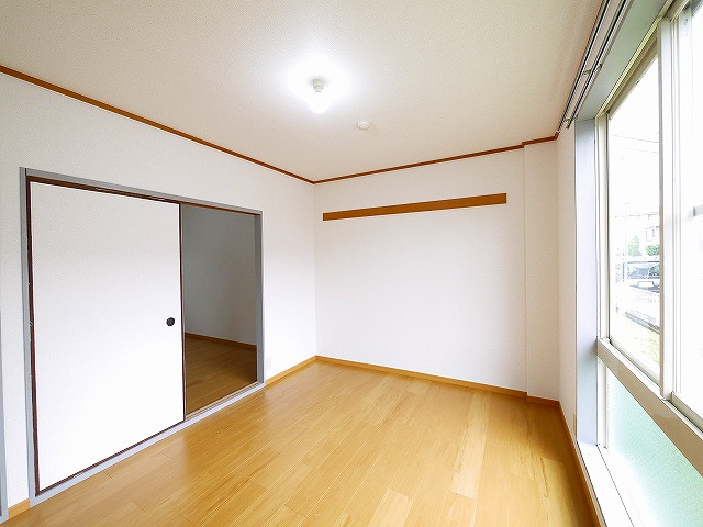 ブランドール土谷Ⅱの洋室|広々とした洋室です