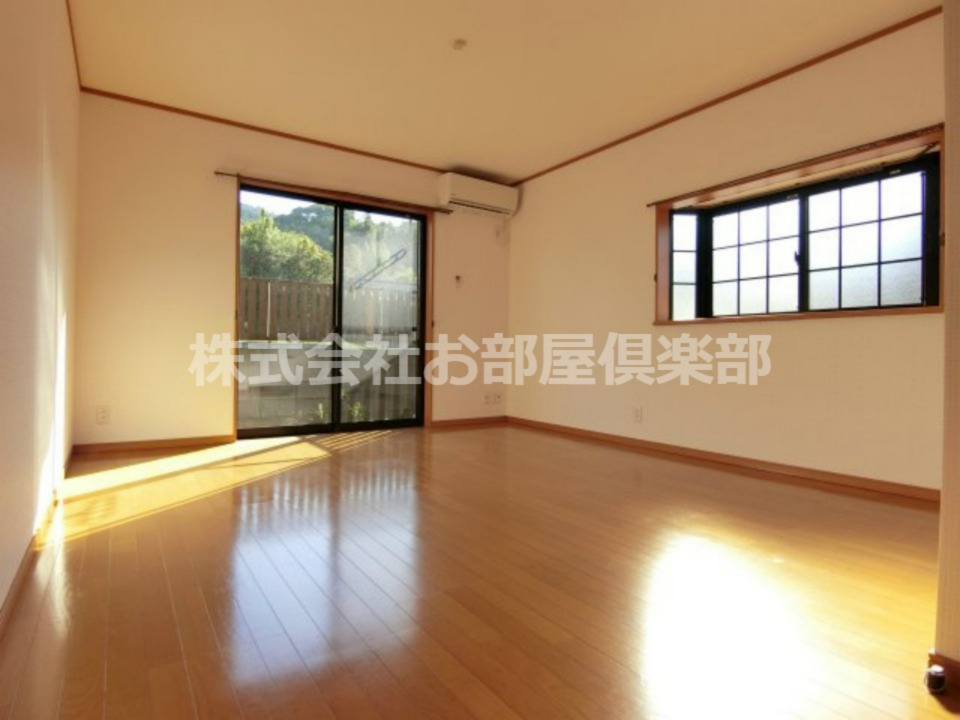 クローバー岡の居間・リビング|おしゃれなリビングです