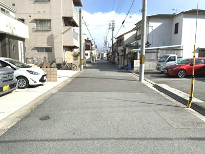 【前面道路含む現地写真】 | 明石市岬町　築浅中古戸建 | 幅員６メートルの南側前面道路（角地）♪