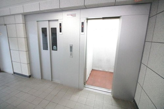 【その他共用部分】 | 日々の生活に欠かせないエレベーターを２基完備♪