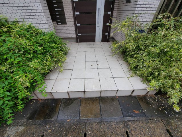 タイニーヴィレッジ津田沼のエントランス