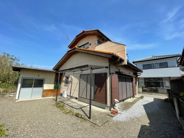 藤岡市藤岡　中古一戸建て⑦の外観|外観は落ち着いています