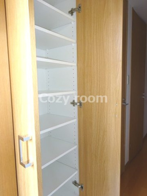 【収納】 | パークフラッツ江坂 | トールサイズのシューズボックスです。